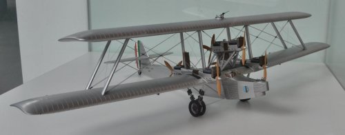 Caproni_Ca_90_scale_model_in_Volandia.jpg