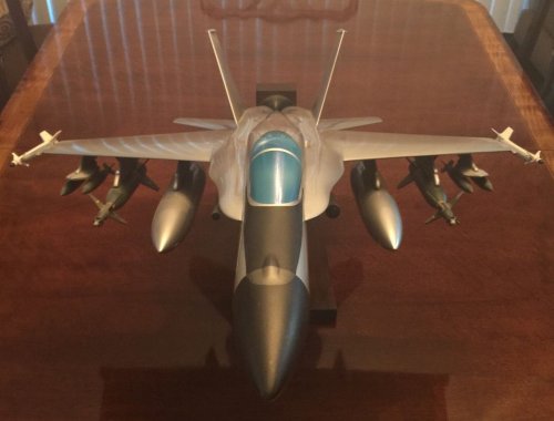 F18L 3.jpg