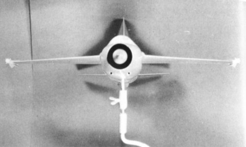 He-031_Wind Tunnel_01.jpg