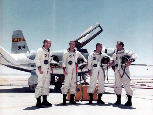 lifting_body_pilots.jpg