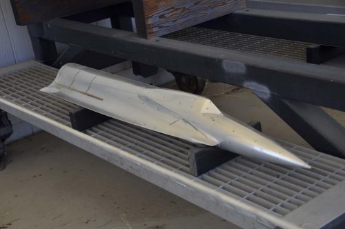 YF-12 WIND TUNNEL TEST MODEL.jpg