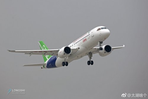 COMAC C919 - 20170505 maiden flight - 6.jpg