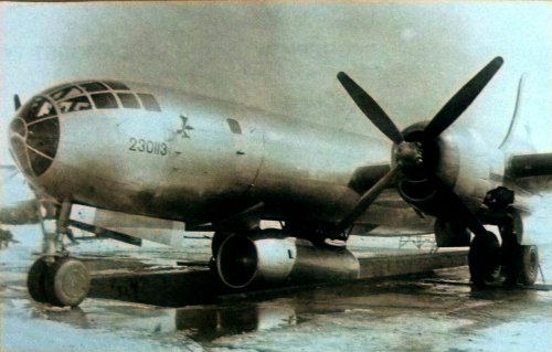 Tu-4LL with AM-3.jpg