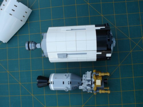 Lego Saturn V (23).JPG