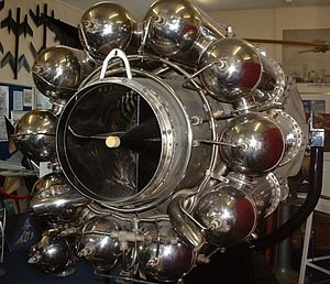 300px-Whittle_Jet_Engine_W2-700.jpg