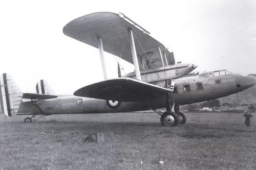 Gloster_TC_33.jpg