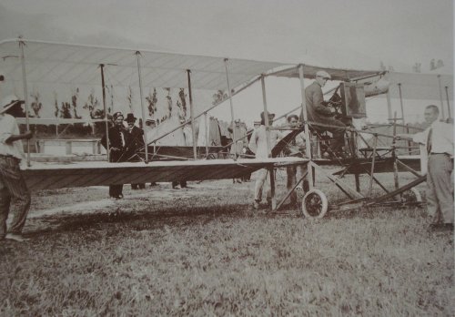 Charles Hoeflich en el Boland convencional, El Paraiso 1912.jpg