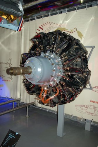 Gnome_et_Rhône_14R_04-05_-_Musée_Safran_07.jpg