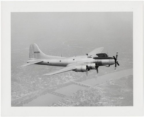 US B-17 testbed w 5 engines Boeing Model 299-Z N5111N Pratt & Whitney test XT-34 turboprop.jpg