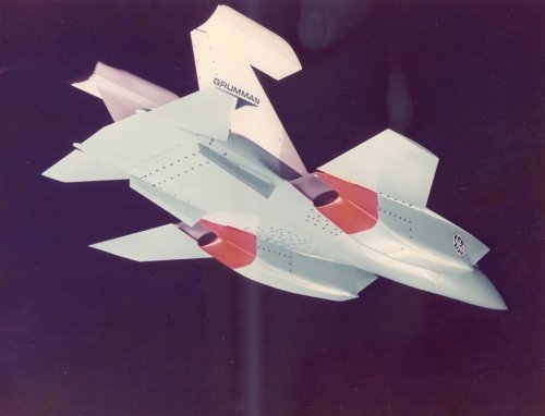 Grumman-GE_ADEN_model_Test_316_1976.jpg