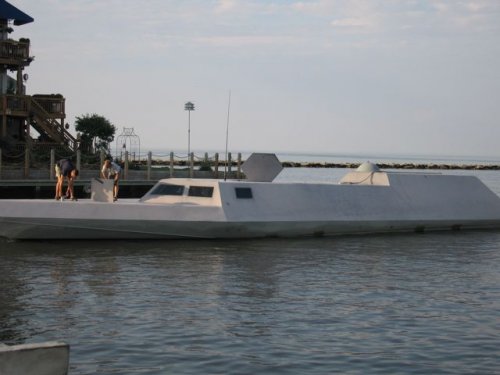 stealthspeedboat2.jpg