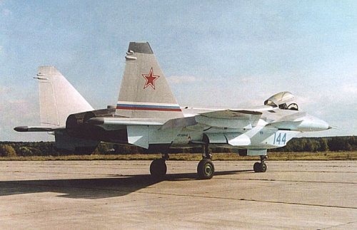 mig-144_02s.jpg