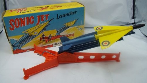 156869103_-plane-sonic-jet-launcher-probably-louis-marx-vintage-.jpg
