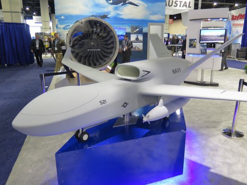 20180408_General_Atomics_MQ-25_model_DaXjtZcWsAA9lZ0.jpg