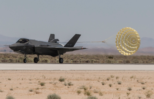 F-35 Drag Chute.png