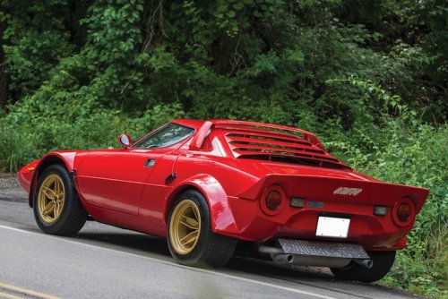 1975-Lancia-Stratos-HF-Stradale-by-Bertone-1.jpg