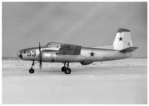 Yak-210-002spf.jpg