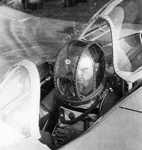 Horten IX V Glider Pressure Suit.jpg