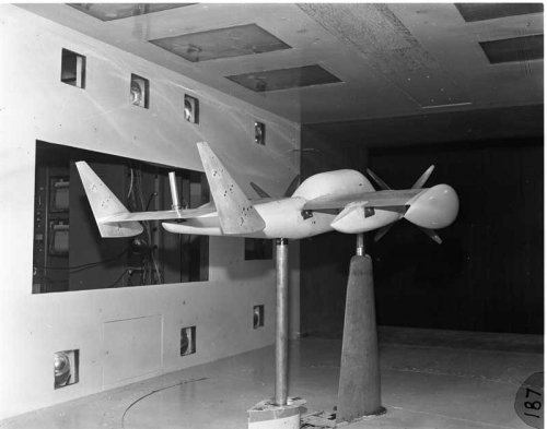 LSWT-Test135-V-458-Right-Rear-View-w-props-Vought.jpg
