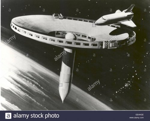 a-1977-concept-drawing-for-a-space-station-known-as-the-quotspiderquot-GE4HGE.jpg