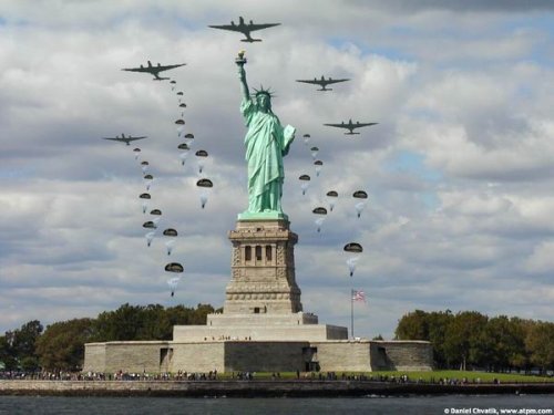 New-York-Invasion_1944.JPG