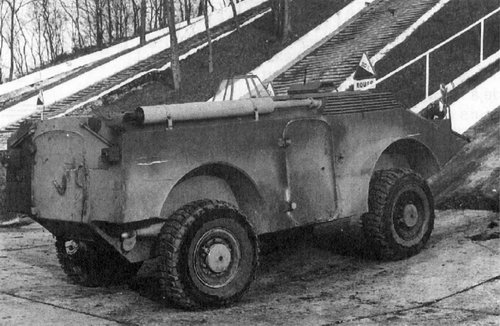 M4 №01 Vehicule de l'Avant Blinde VAB p.04_cr.jpg