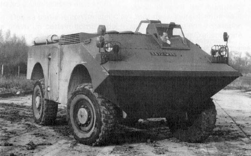 M4  №01 Vehicule de l'Avant Blinde VAB p.40_cr.jpg