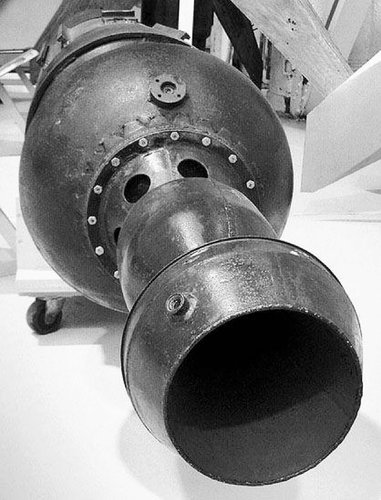 Rheintochter RIII’s liquid-fuel rocket engine on display at RAF Cosford. (.jpg