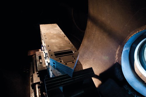 14x-scramjet-engine-during-a-wind-tunnel-test-086-087_Vant_275-1-1800px-photo-Léo_Ramos_Chaves.jpg