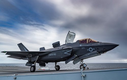 USMC F-35B on HMS QE.jpg