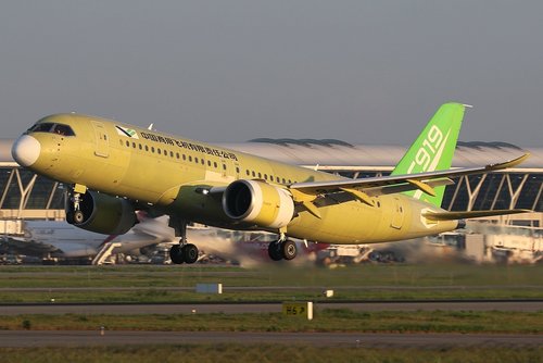 COMAC C919 no. 04 maiden flight - 20190801 - 1.jpg