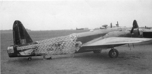GB Vickers 424 Wellington B Mk4 (BH-Z, Z1407) fuselage stripped after mission to Bremen 1942-09.jpg