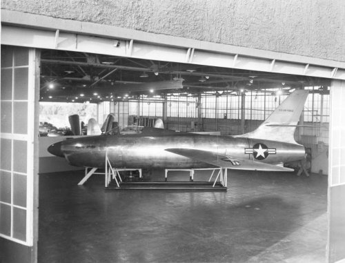 republic276XF-91Athroughshopdoors.jpg