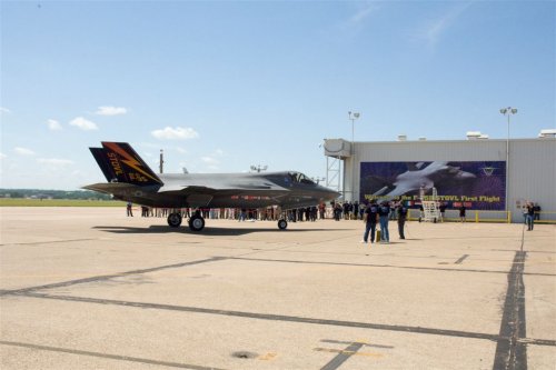F08-39131.jpg