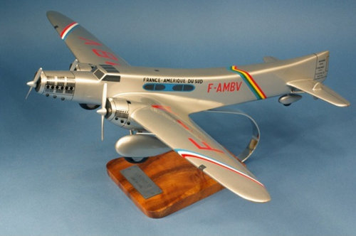 couzinet-71-arc-en-model-airplane-wood-painted.jpg