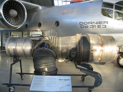 RB153-61R vectored thrust vj101d.JPG