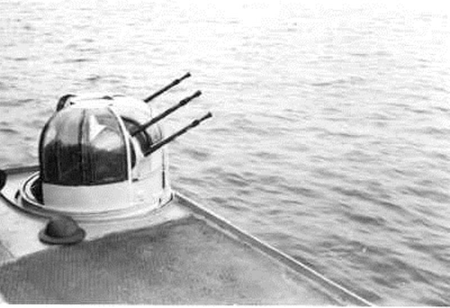 Hr.Ms Flores Boulton Paul turret.png