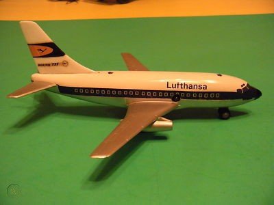 vintage-schuco-wind-lufthansa-boeing_1_b287920c0004a709b91667f4f05edb39.jpg