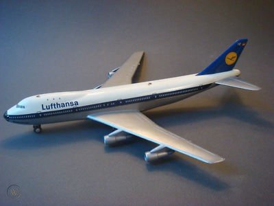 schuco-boeing-747-airplane-toy-1025_1_b0f8bf0eedce068480b2902547e98fde.jpg