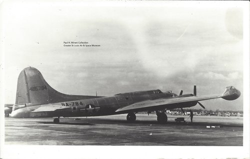 B-17G Manned Wing Tip Gun Turret.jpg