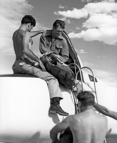 Robert_Champine_in_cockpit_of_Douglas_D-558-I_Skystreak_with_ground_crew.jpg