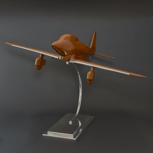 bentleys_aeronautical_walnut-wind-tunnel-model_01_3.jpg