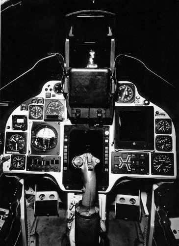 JA37-cockpit_.jpg