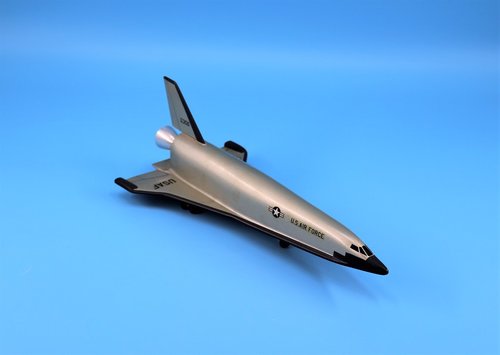 Model Shuttle Concept spacecraft U.S. Air Force Silver Gray - SDASM.jpg