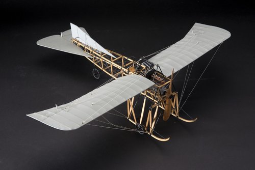 NASM-1910 Heinrich Monoplane.jpg