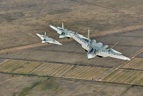 Су-57-3-самолета-small.jpg