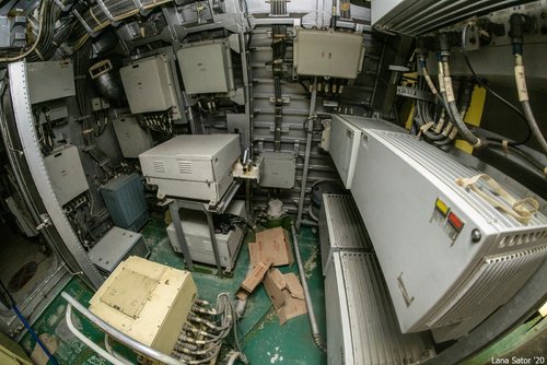scale_2422.jpg