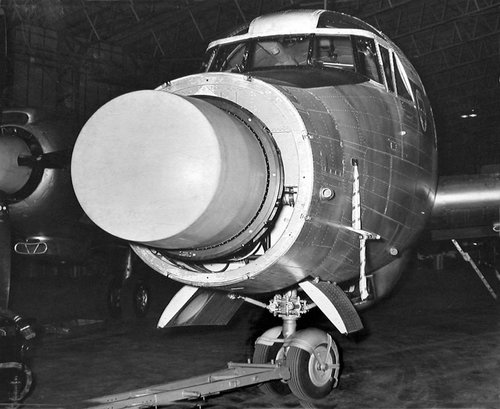 04d QER Cassegrain aerial mounted in BAC Varsity at RRE Pershore.jpg