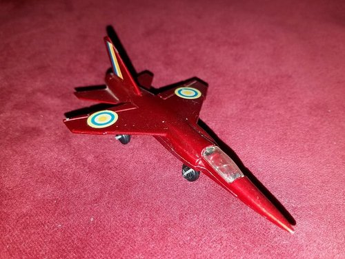 Vintage-1973-Matchbox-Mirage-F1-RAF-Red-Devils-Jet-Fighter-4.jpg
