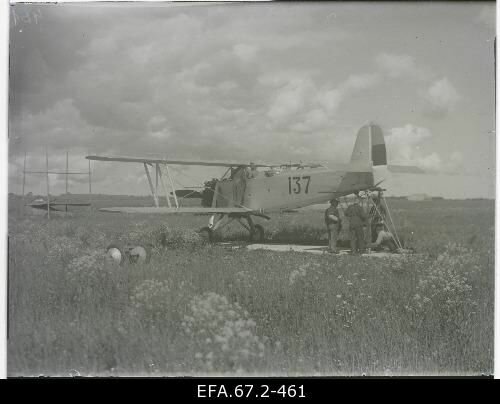 Letov Š.228 est 37,č.137 06.jpg